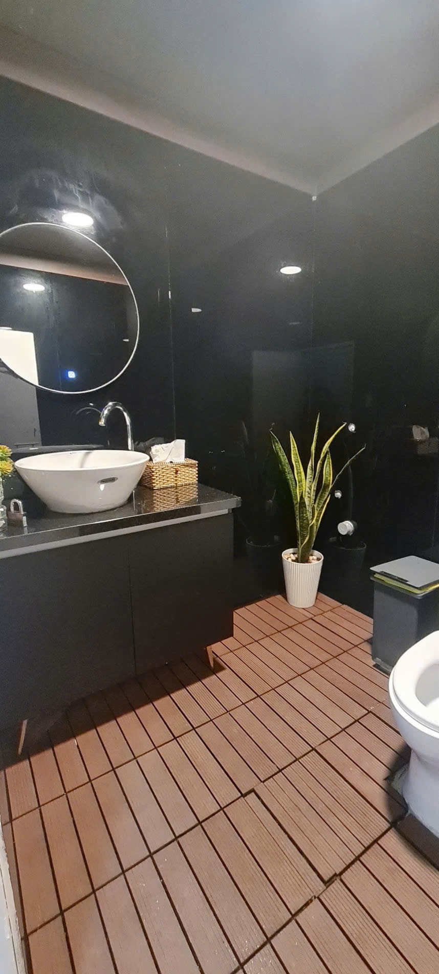 NHÀ KINH DOANH KHU PHỐ NHẬT 4