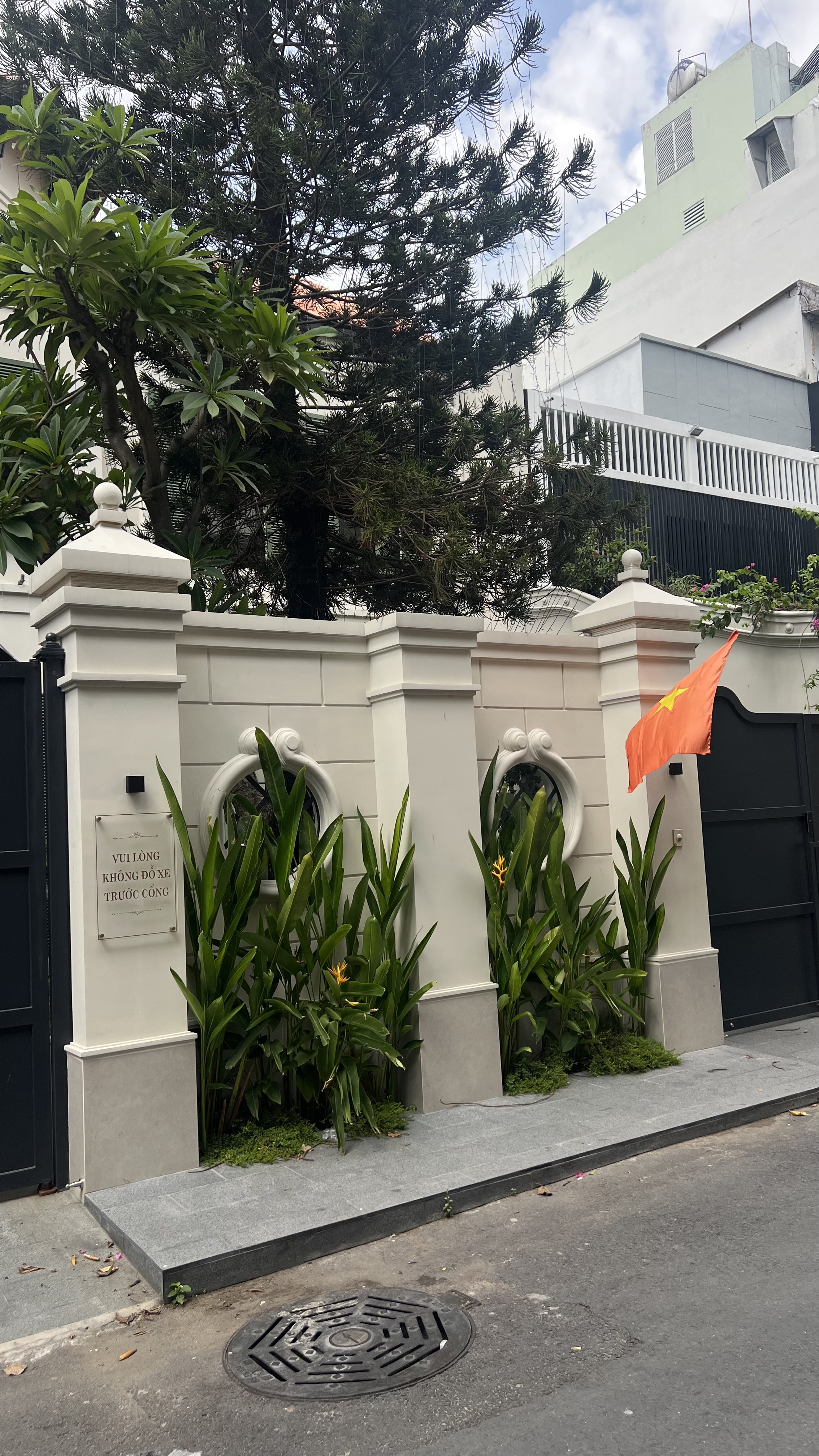 DINH THỰ PHONG CÁCH PHÁP - GIỚI THƯỢNG LƯU 2