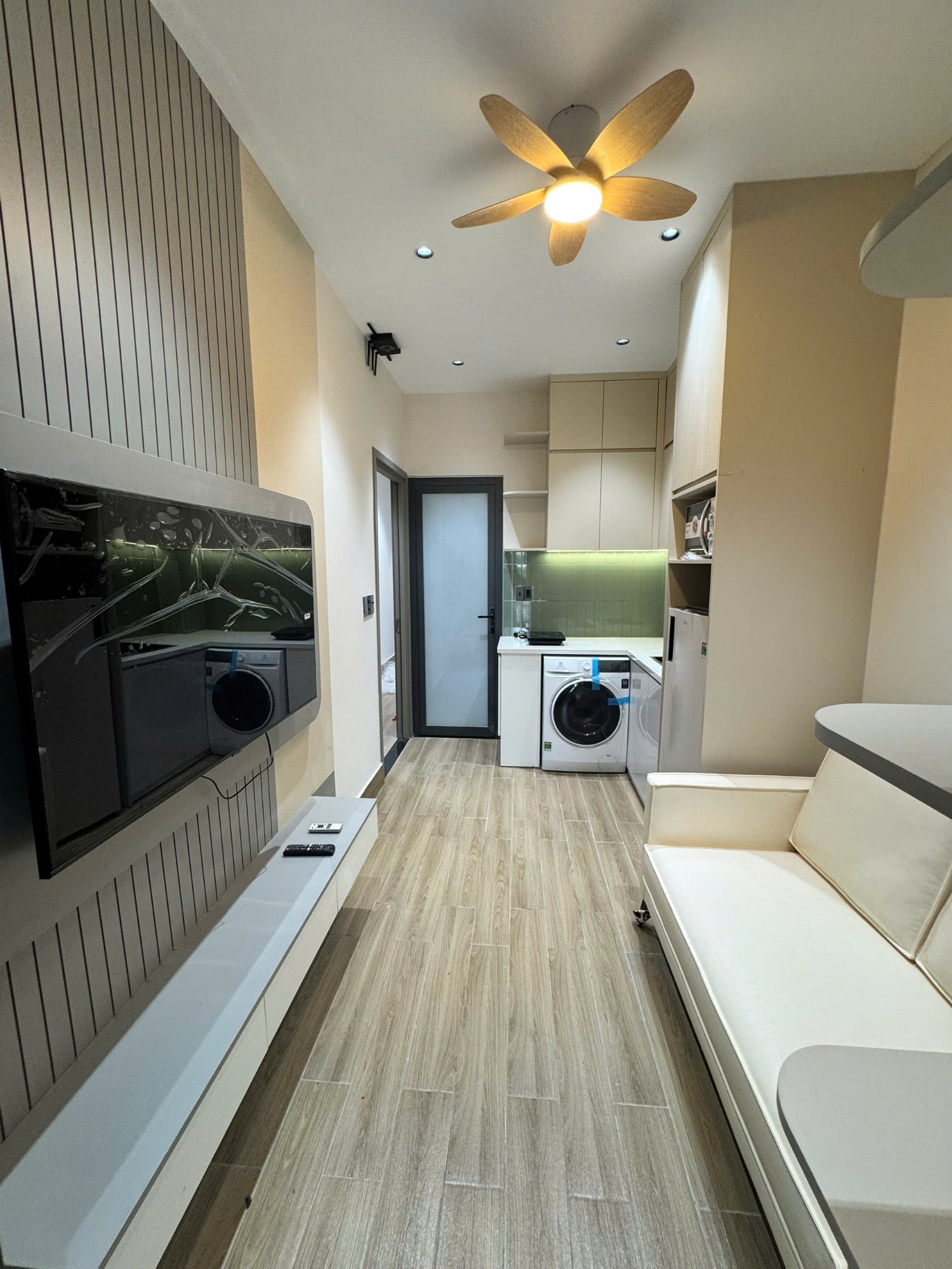 ĐẦU TƯ CHDV NỞ HẬU - THANG MÁY - DÒNG TIỀN 130tr/Tháng 3