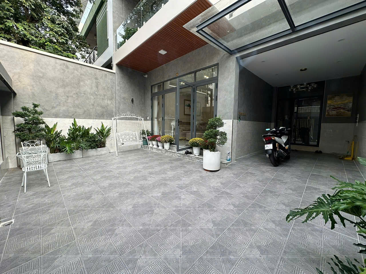 BIỆT THỰ SÂN VƯỜN CAO CẤP - TRUNG TÂM QUẬN 5 5