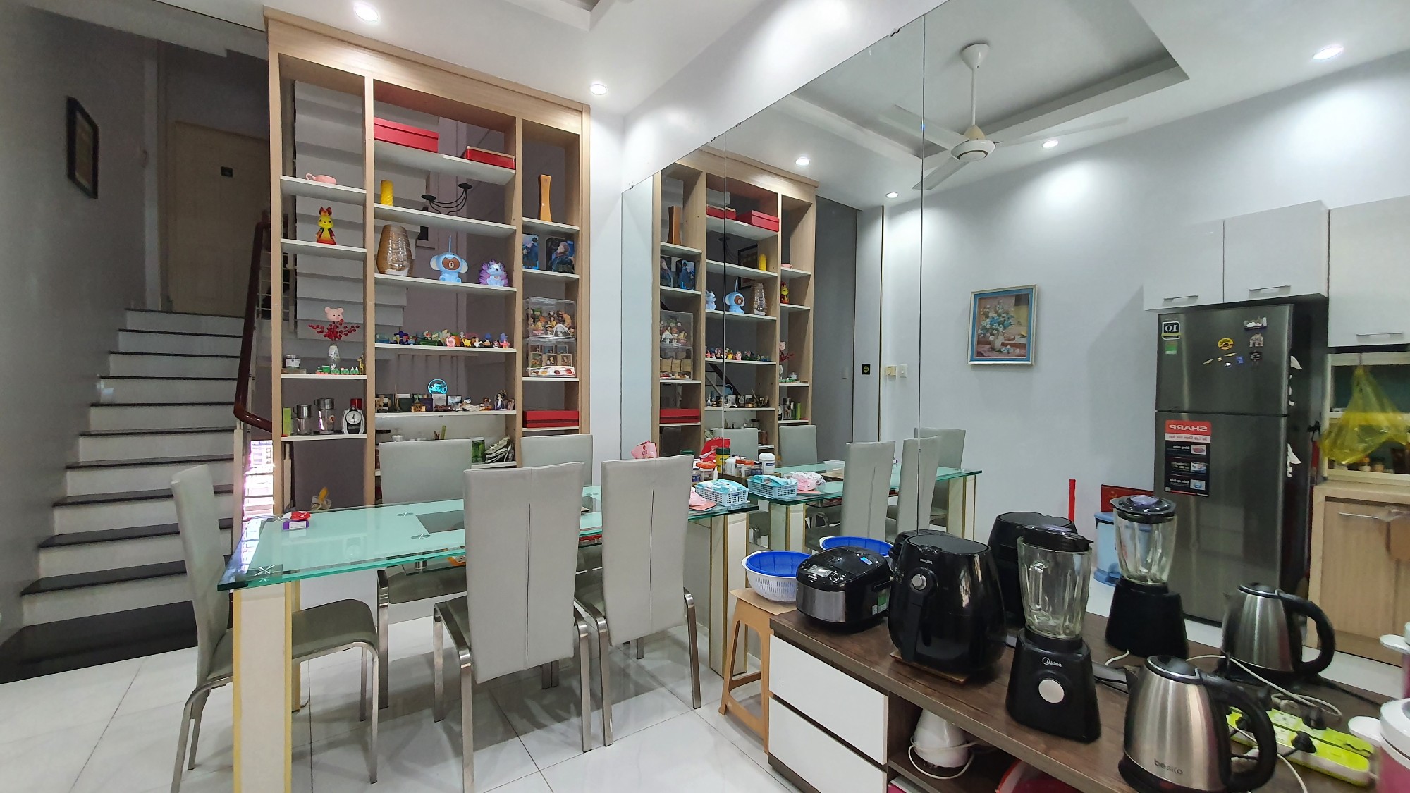 HẺM XE HƠI ĐẬU TRONG NHÀ - 5 TẦNG 2