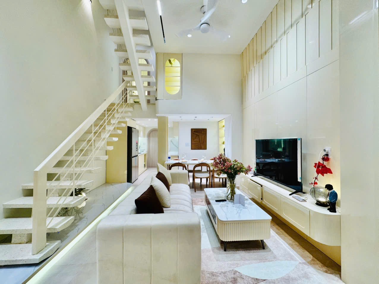 🏡🏡CHO THUÊ NHÀ NGUYÊN CĂN Q3 👍👍 ĐẸP FULL NỘI THẤT SANG TRỌNG ĐẲNG SỜ CẤP - GIÁP QUẬN 1 😝😝 5